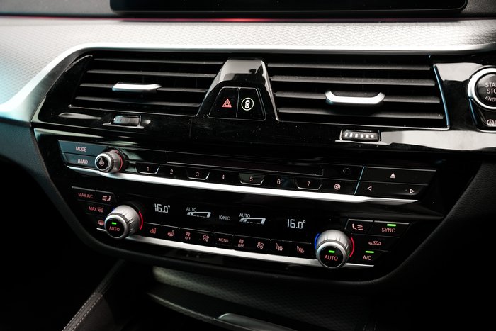 2019 BMW 5 Series 540i M Sport