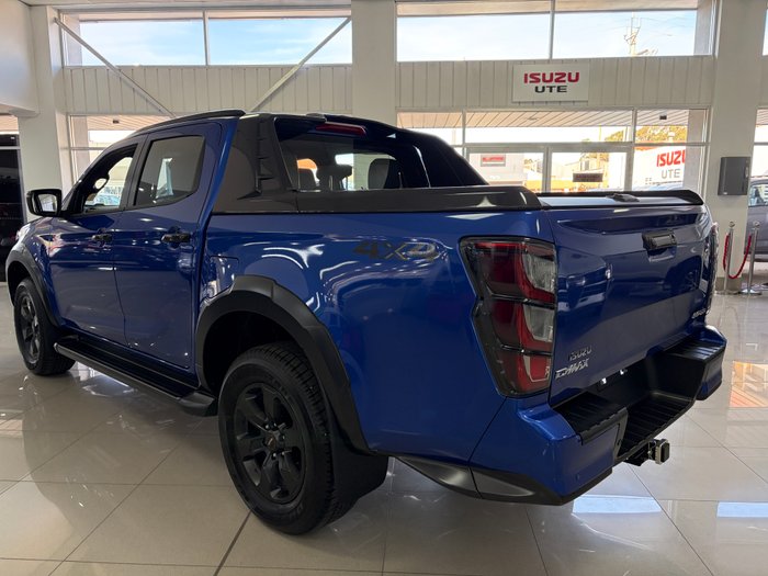 2025 ISUZU D-MAX XT