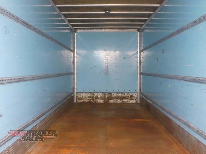 2002 Maxitrans 34 Pallet Pantech B Double Set