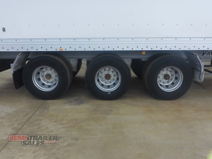 2002 Maxitrans 34 Pallet Pantech B Double Set