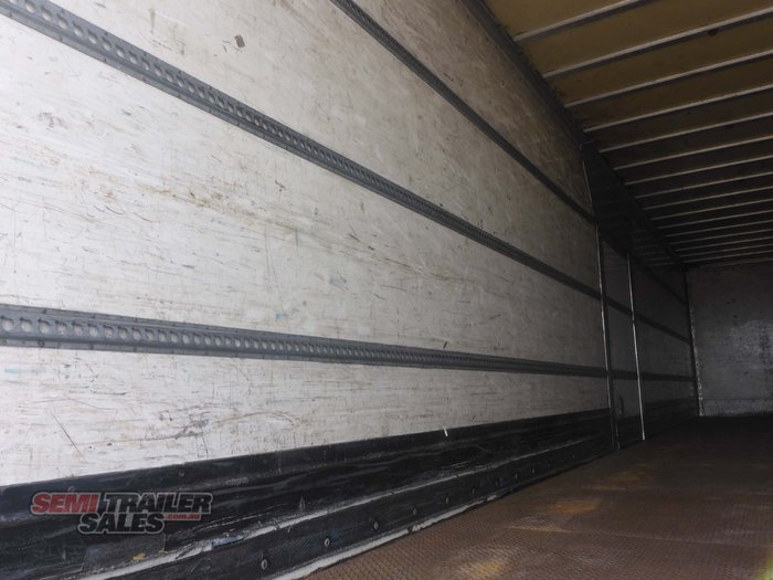 2002 Maxitrans 34 Pallet Pantech B Double Set