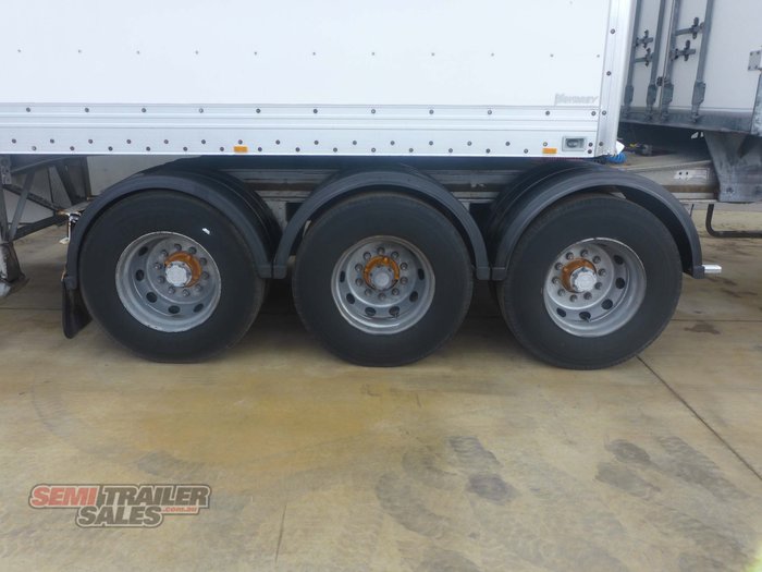 2002 Maxitrans 34 Pallet Pantech B Double Set