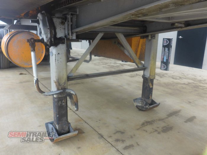 2002 Maxitrans 34 Pallet Pantech B Double Set