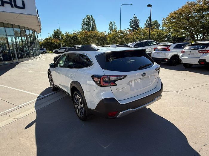 2025 Subaru Outback AWD Touring XT