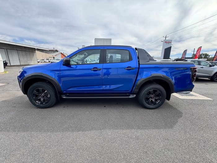 2025 ISUZU D-MAX XT