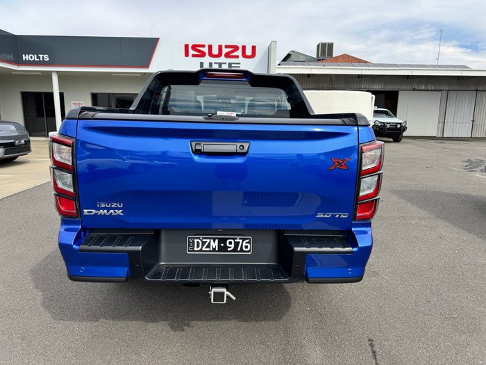 2025 ISUZU D-MAX XT