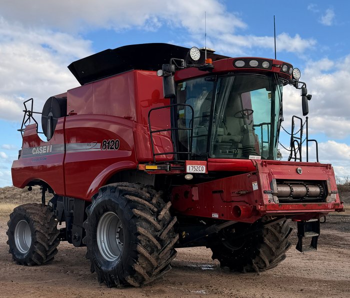 CASE IH 8120  HEADER & FRONT 