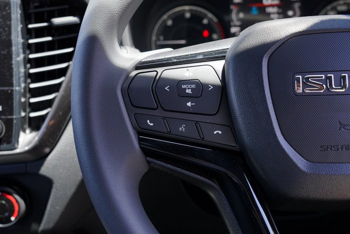 2025 Isuzu D-MAX X-RIDER