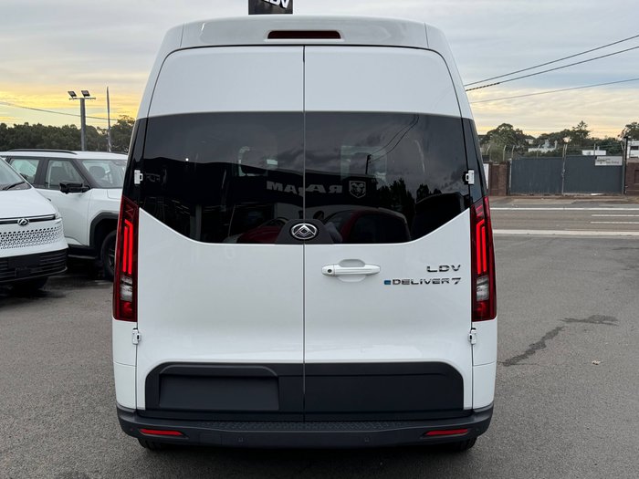 2025 LDV eDeliver 7