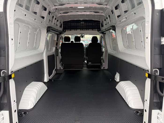 2025 LDV eDeliver 7