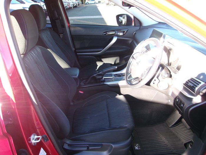 2019 MITSUBISHI ECLIPSE CROSS ES (2WD)