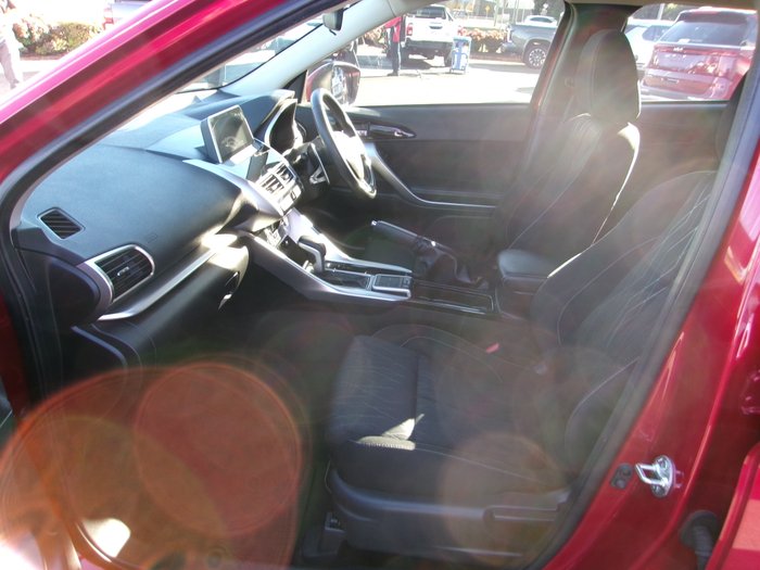 2019 MITSUBISHI ECLIPSE CROSS ES (2WD)