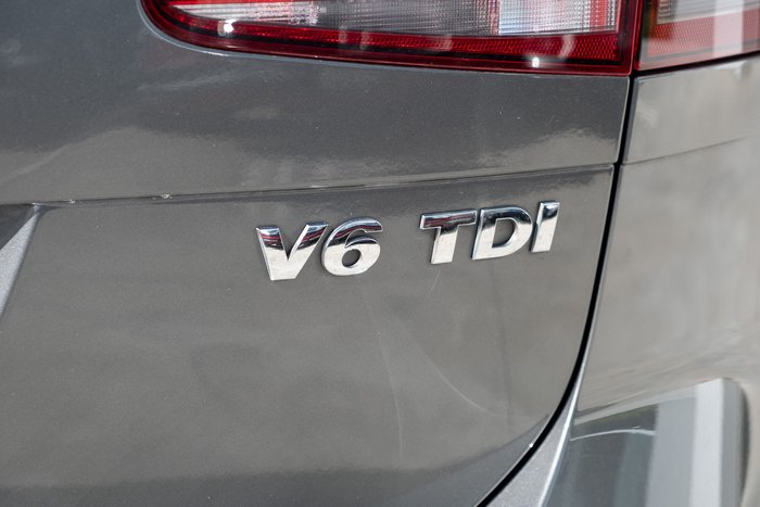 2017 Volkswagen Touareg Monochrome