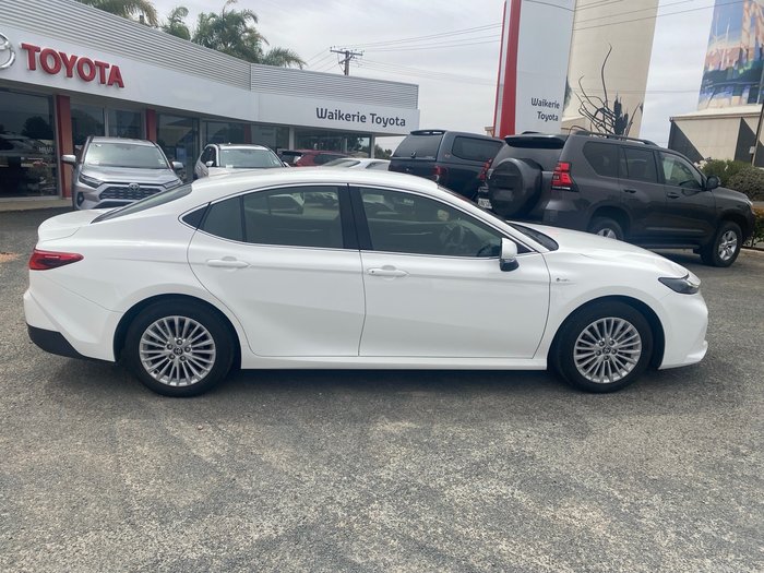 2024 Toyota Camry Hybrid