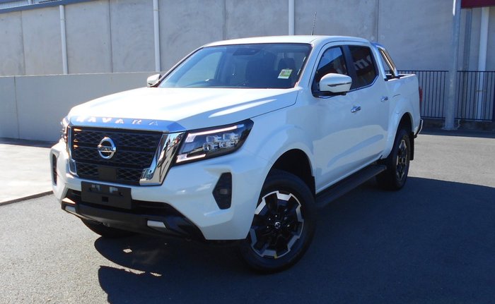 2025 Nissan Navara ST-X