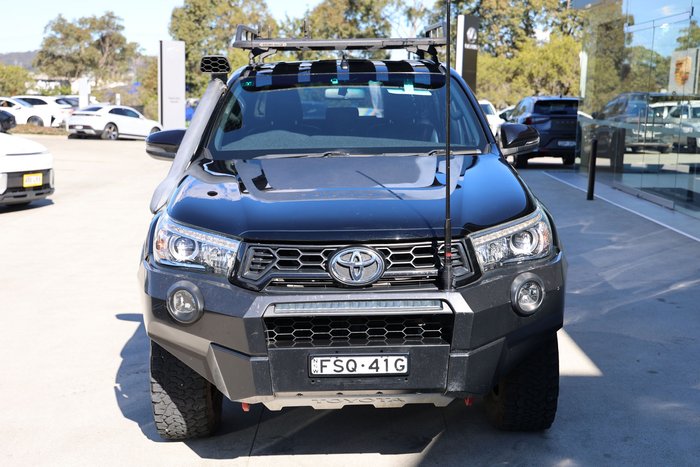 2018 Toyota Hilux 4x4 Hilux 4x4 Rugged X 2.8L T Diesel Automatic Double Cab 1Y46290 002