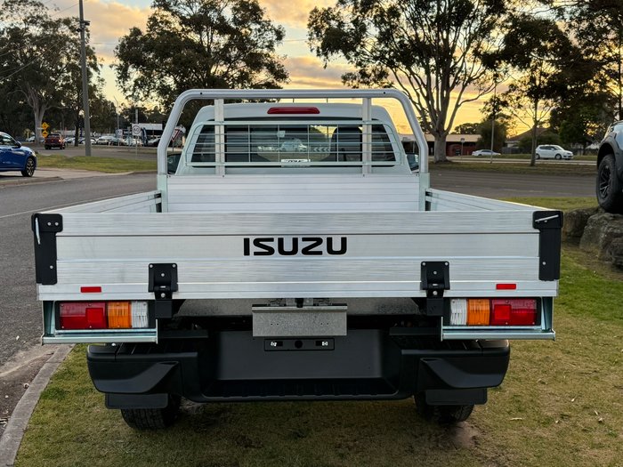2025 Isuzu D-MAX SX