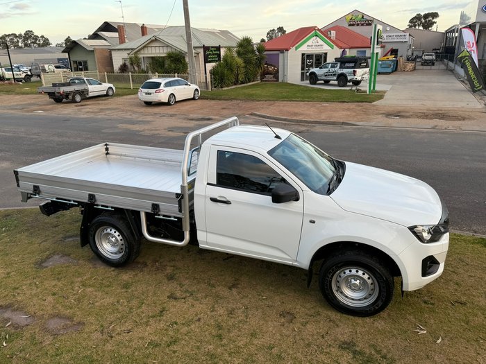 2025 Isuzu D-MAX SX