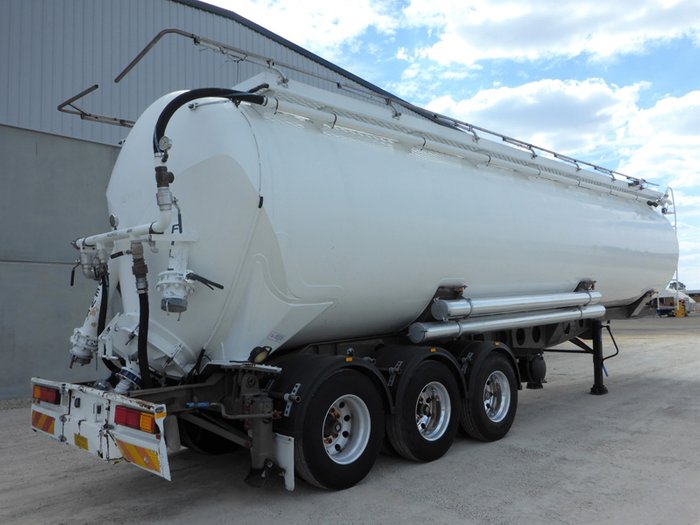 2007 Boomer Tipping Bulk Tanker