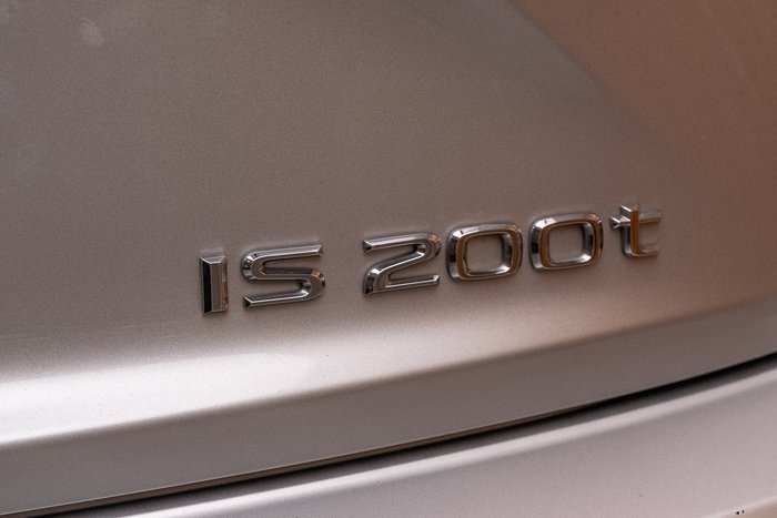 2016 Lexus IS200T Luxury 2.0L Turbo Automatic Sedan