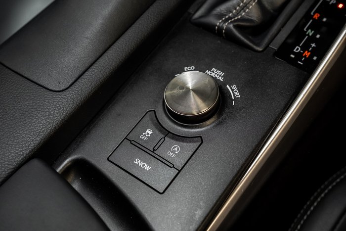 2016 Lexus IS200T Luxury 2.0L Turbo Automatic Sedan