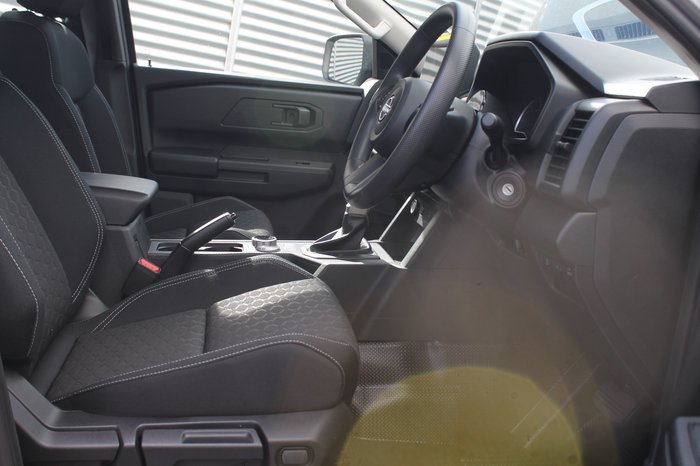 2026 Nissan Navara ST-X