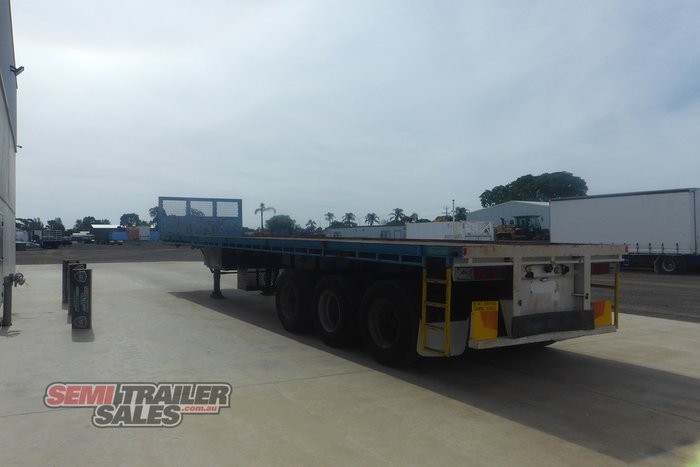 1998 Haulmark 41FT - 59FT Flat Top Extendable