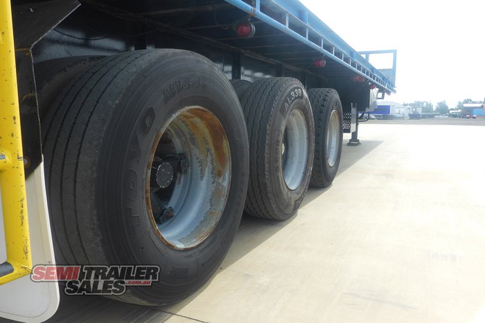 1998 Haulmark 41FT - 59FT Flat Top Extendable