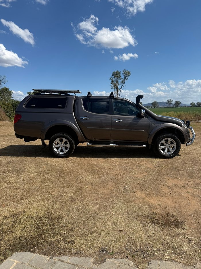 2015 MITSUBISHI TRITON