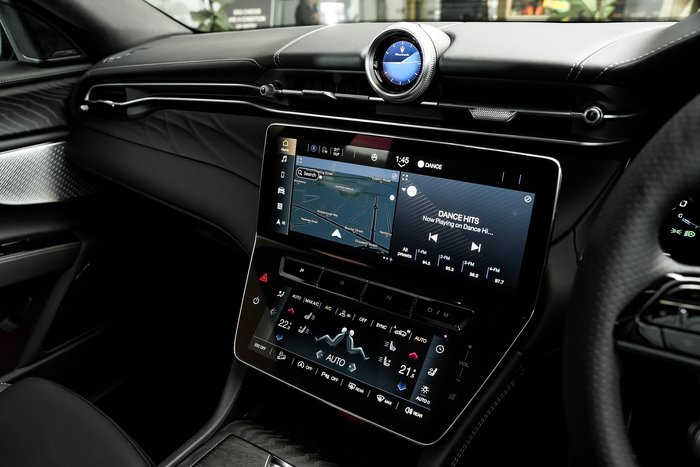2025 Maserati Grecale MODENA 330HP HYBRID GRIGIO LAVA