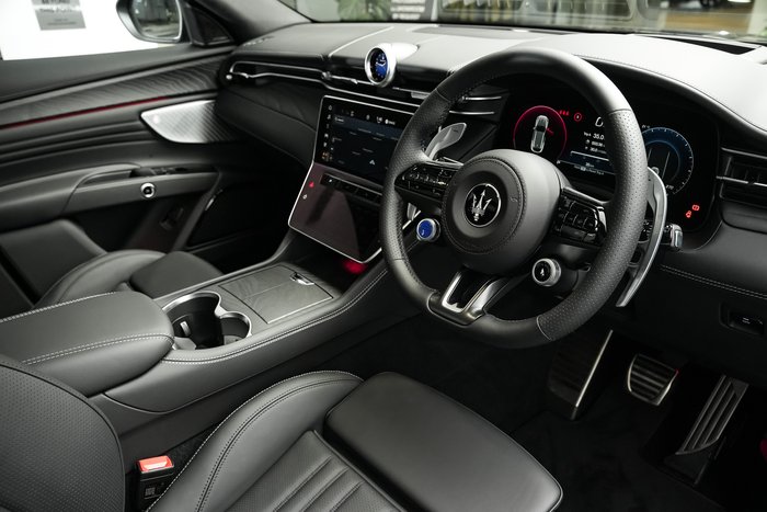 2025 Maserati Grecale MODENA 330HP HYBRID GRIGIO LAVA