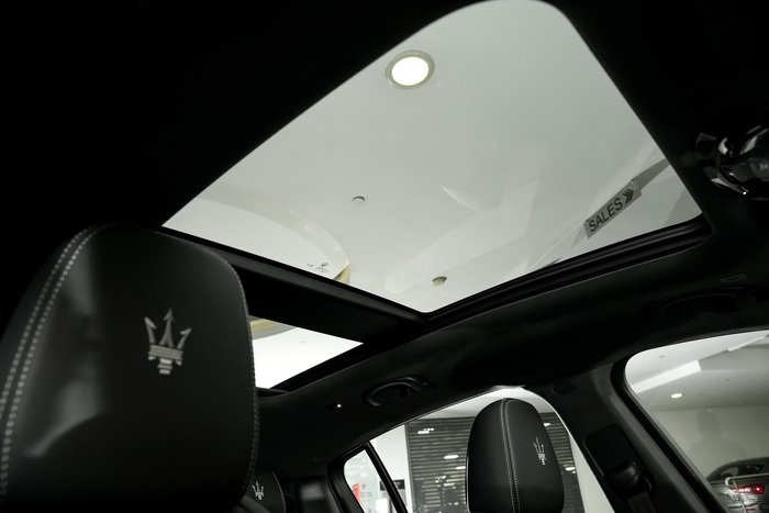 2025 Maserati Grecale MODENA 330HP HYBRID GRIGIO LAVA
