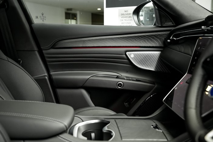 2025 Maserati Grecale MODENA 330HP HYBRID GRIGIO LAVA