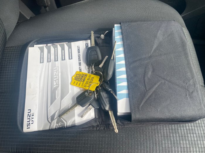 2017 ISUZU D-MAX LS-U HI-RIDE (4x2)