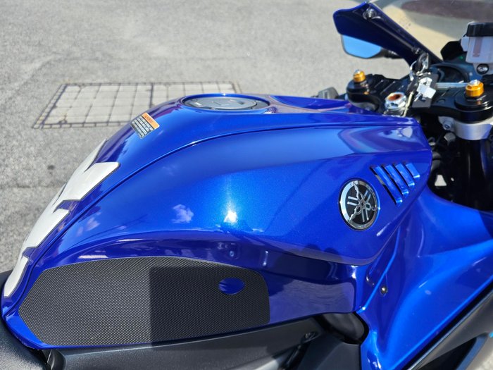 2022 Yamaha YZFR7 HO Blue