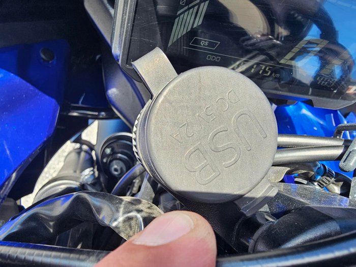 2022 Yamaha YZFR7 HO Blue