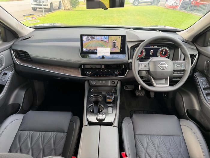 2025 NISSAN X-TRAIL