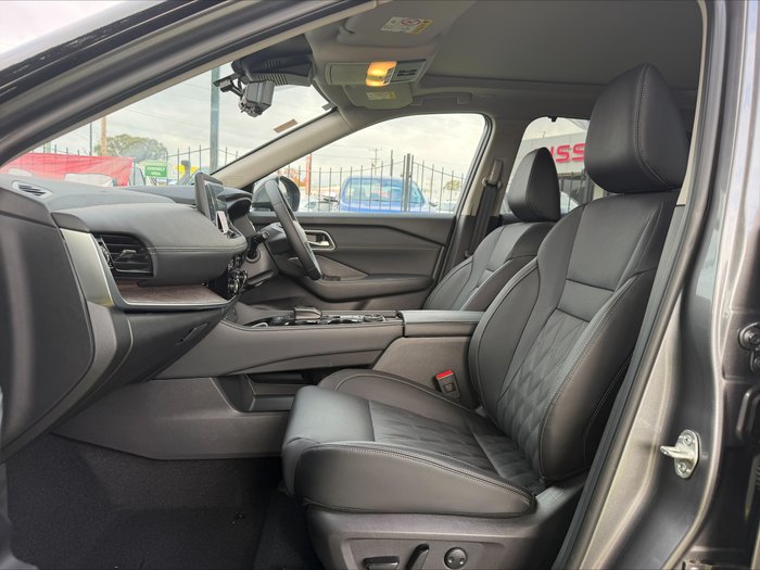 2025 NISSAN X-TRAIL
