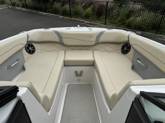 2022 REGAL 23 OBX
