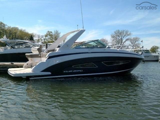 2025 Regal 33 Express