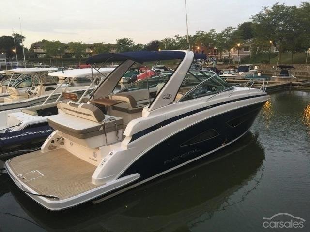 2025 Regal 33 Express