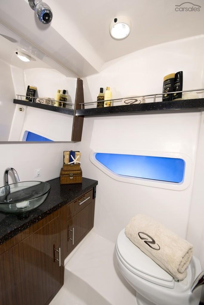 2025 Regal 33 Express