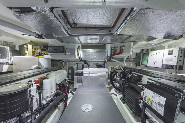 2023 Absolute 47 FLY