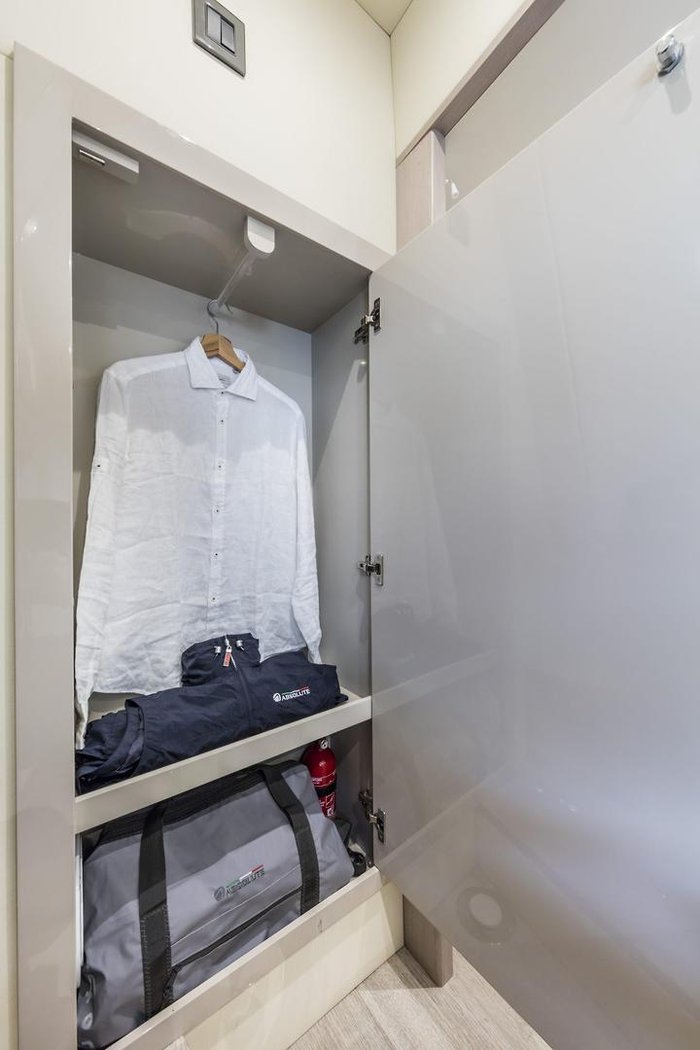 2023 Absolute 47 FLY