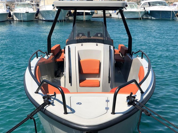 2023 Dromeas Yachts D28 CC
