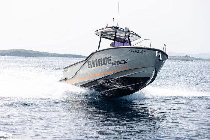 2023 Dromeas Yachts D28 CC