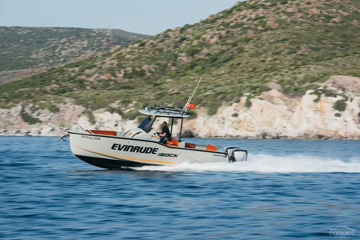 2023 Dromeas Yachts D28 CC