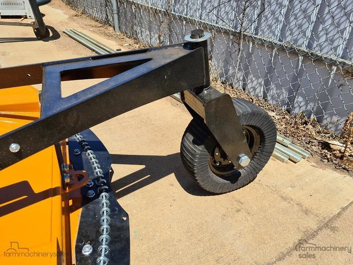 2022 Woods Bb84.40W Orange