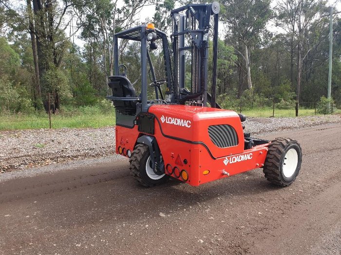 2022 Loadmac Lm225 , 44Hp , 2T Tare, 2.5T Lift Distributed By Sammut Ag