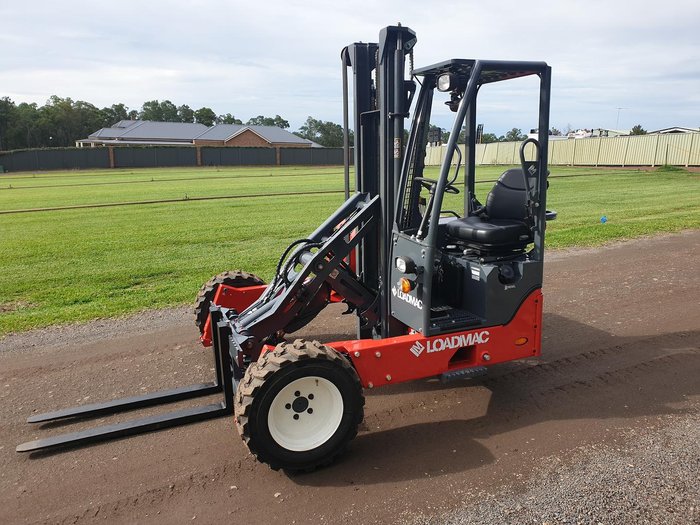 2022 Loadmac Lm225 , 44Hp , 2T Tare, 2.5T Lift Distributed By Sammut Ag